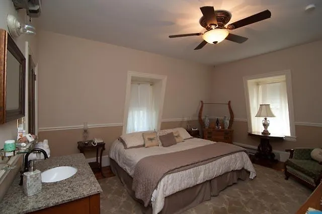 Bed & Breakfast Blue Rose & Restaurant *